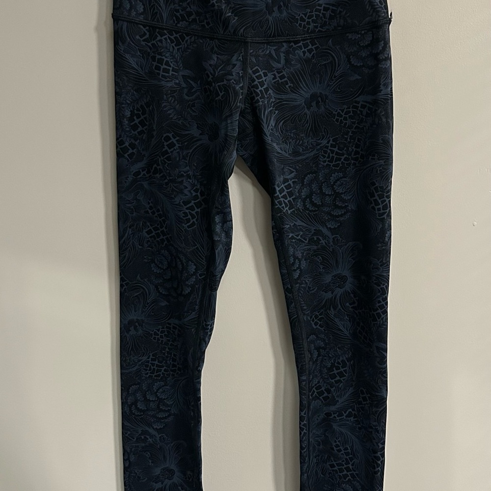 Lululemon wunder under low rise tight 28”